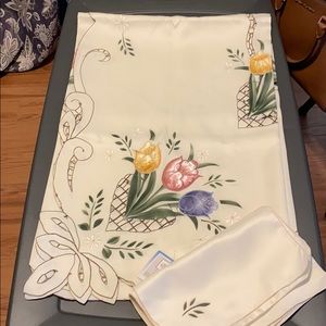 Vintage table cloth never used with tulip design